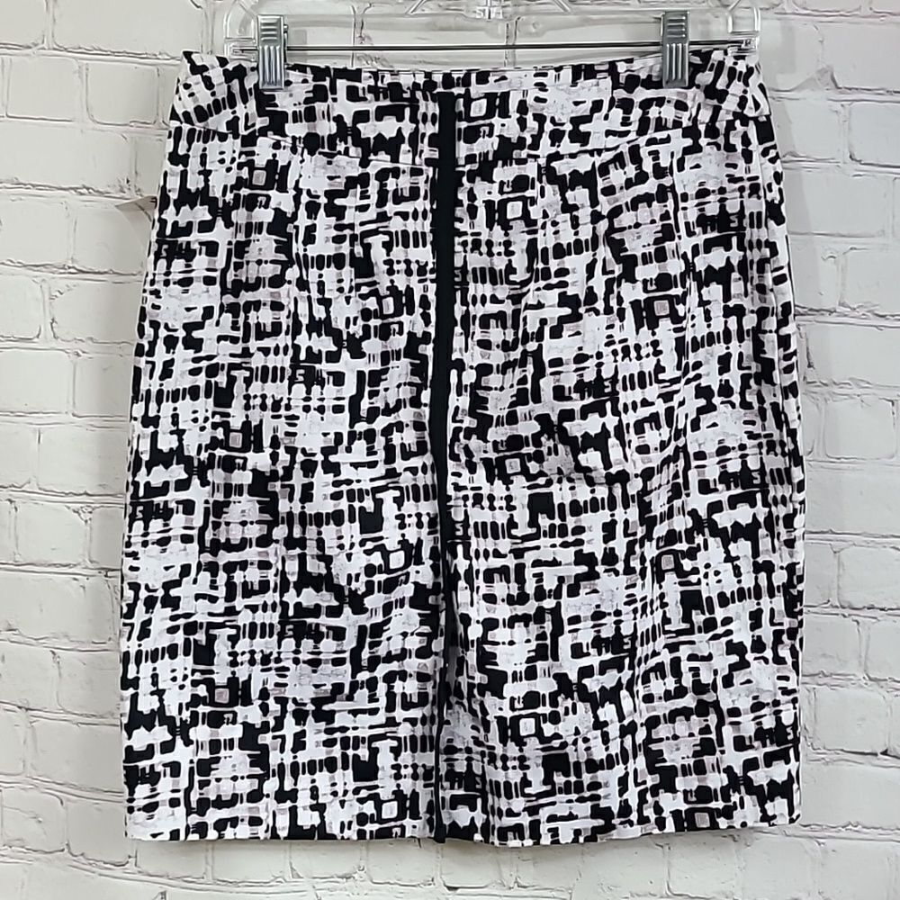 Valerie Bertinelli Pencil Skirt 6 Black White Abstract Print Career Wear NWT - Picture 6 of 10